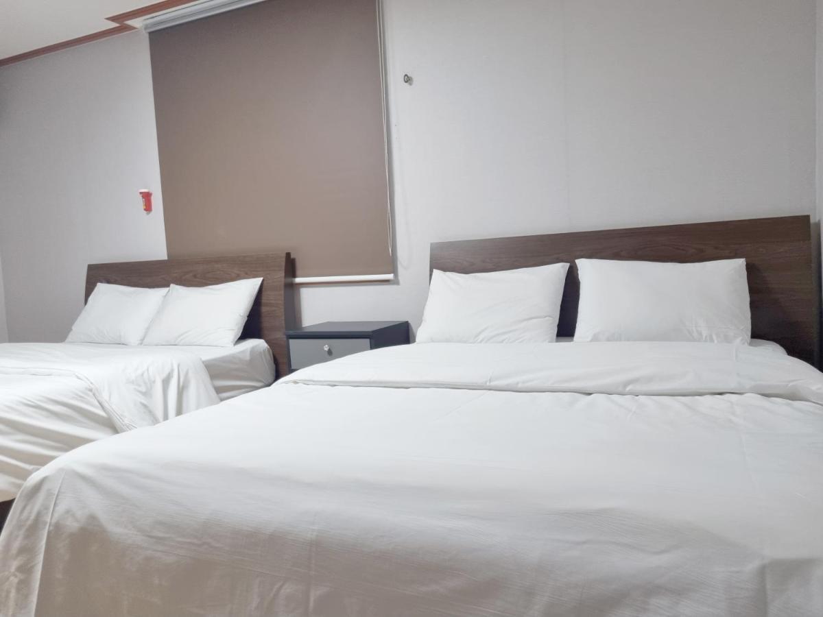 Charlie Hotel Чеджудо Экстерьер фото