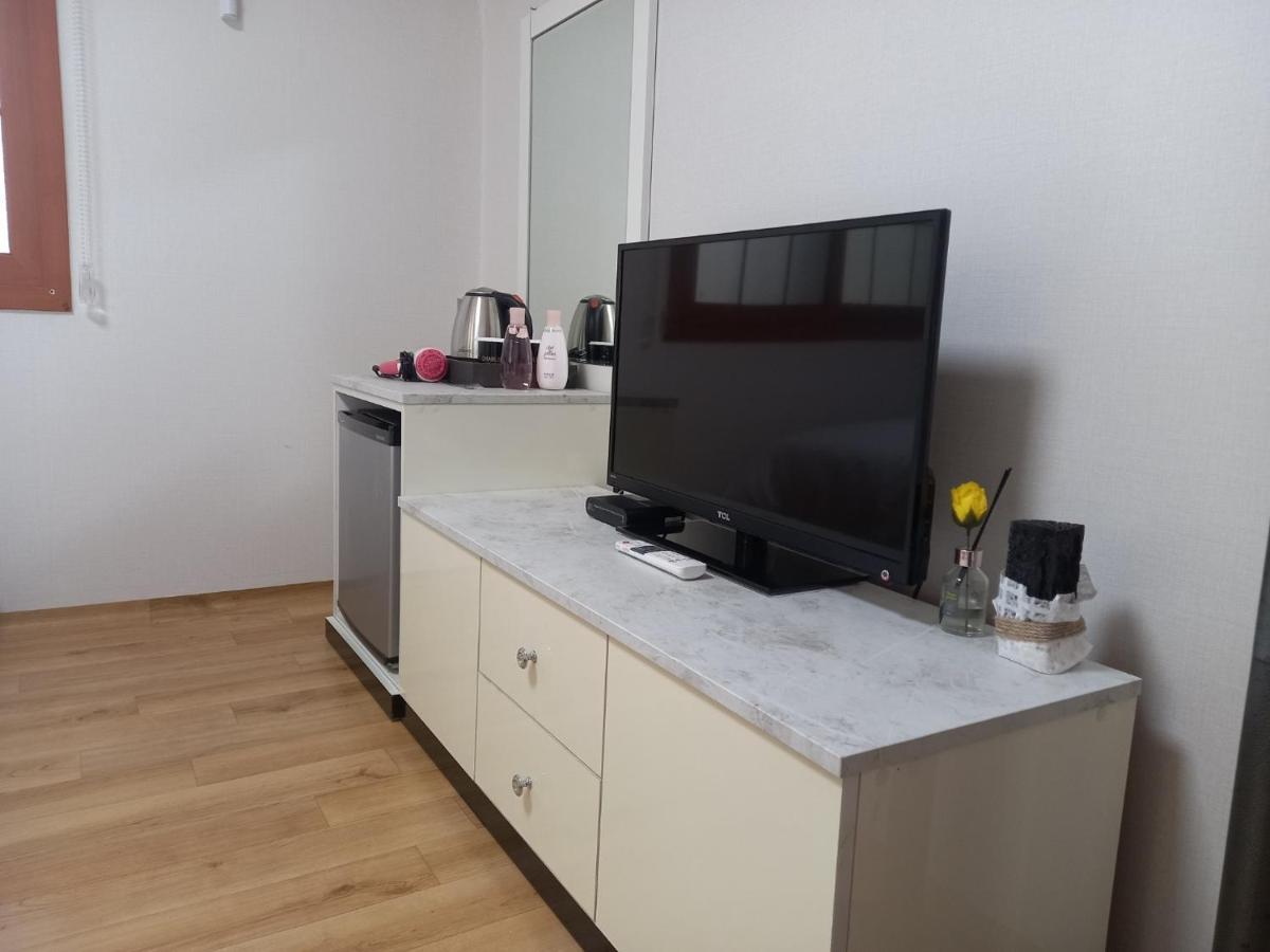 Charlie Hotel Чеджудо Экстерьер фото